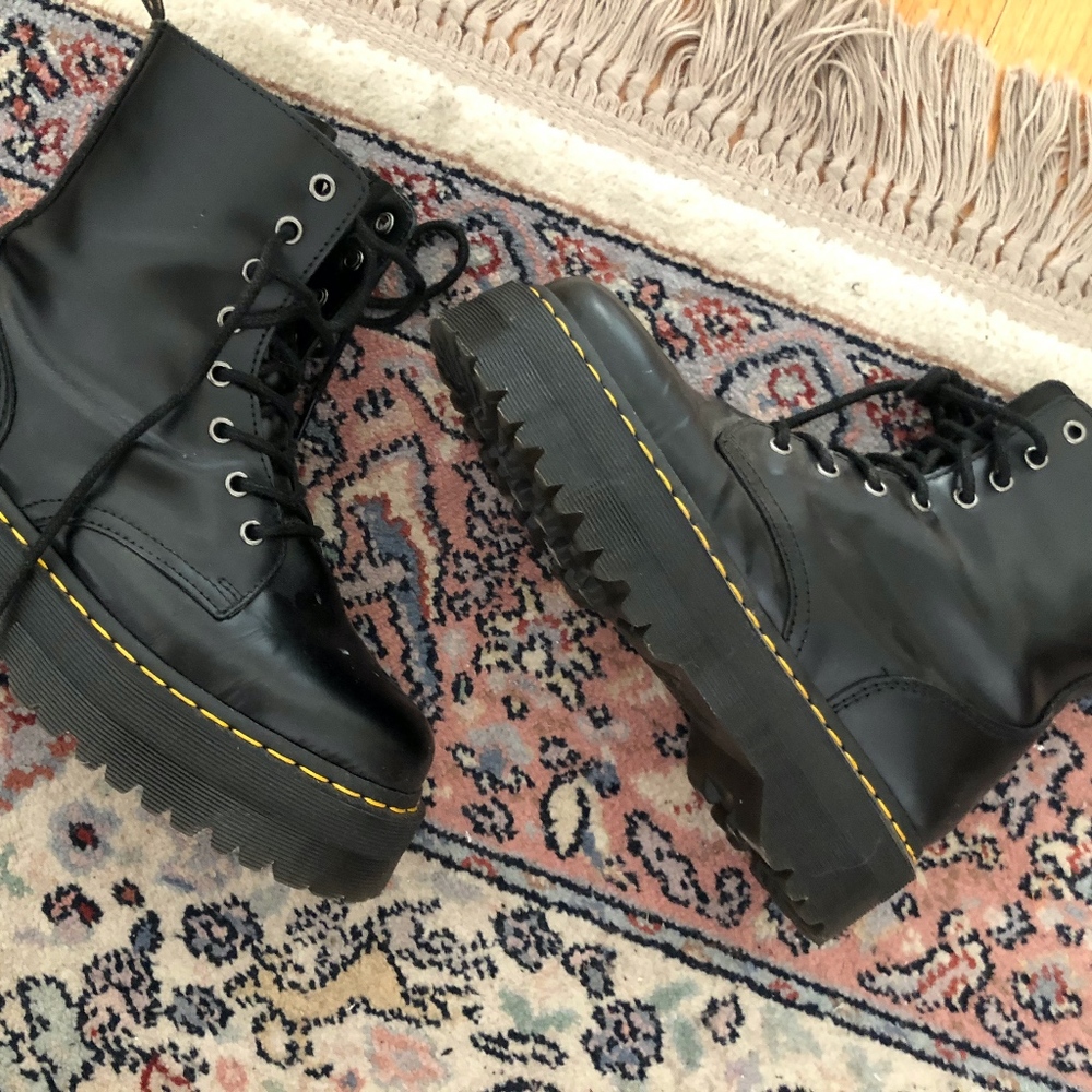 Dr. Martens Jadon boot - size 9